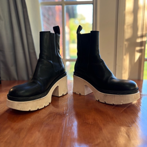 Copenhagen Studios Vitello CPH597 Leather Chelsea Platform Boots - Picture 7 of 9